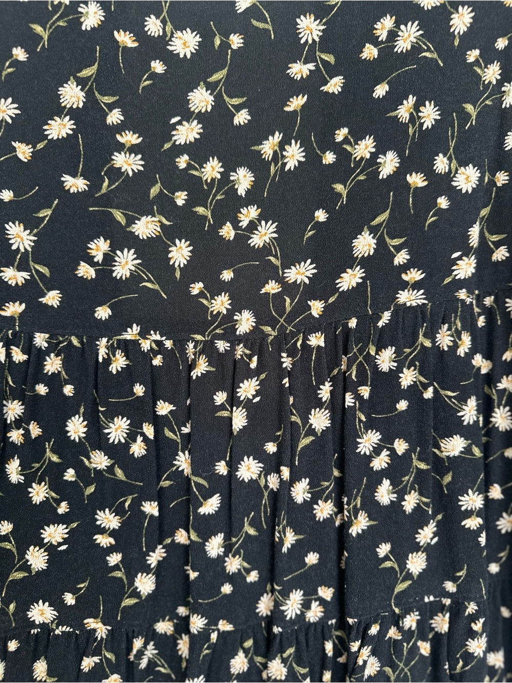 American Eagle Black Floral Pleated Long Sleeve Top - Ivory Daisies - Picture 2 of 6